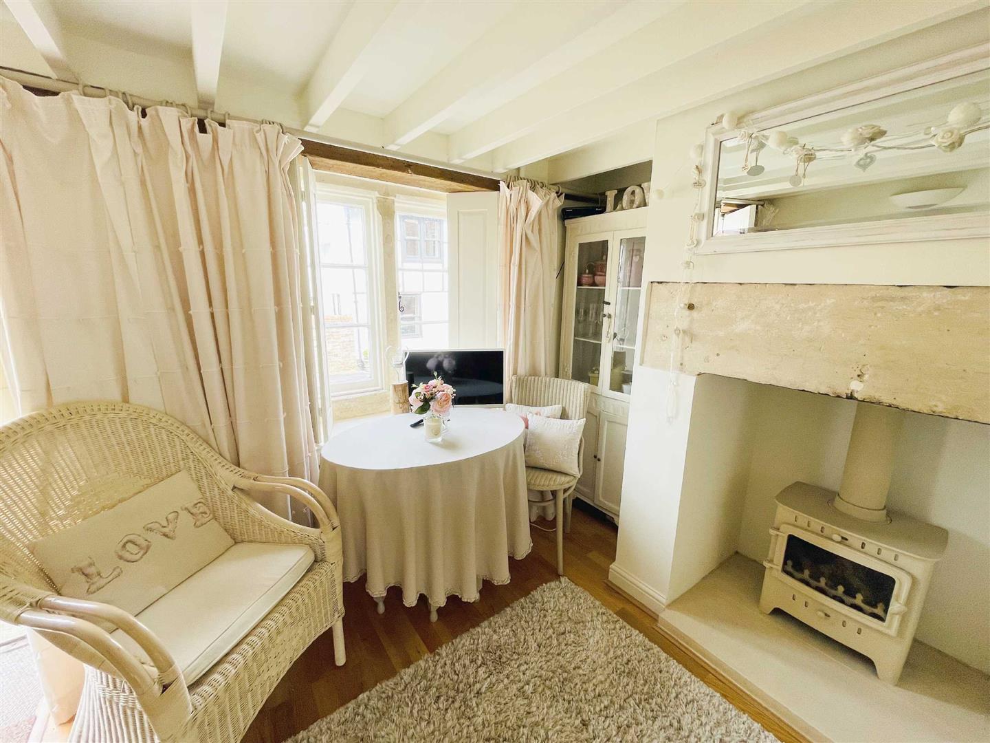 Church Walk, Melksham Lock and Key